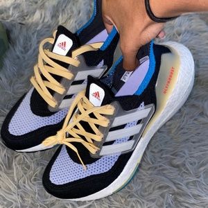 Brand new Womens Adidas Ultraboost 21 size 6 1/2